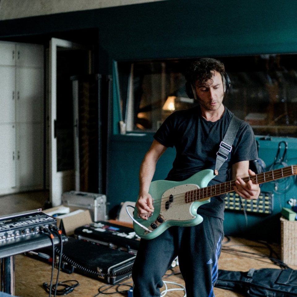 Clément Bailleuil beach youth au studio télémaque par clément bailleuil